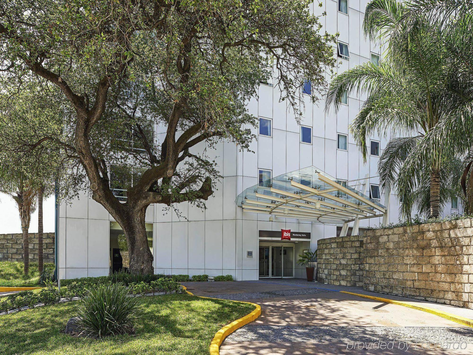 Ibis Monterrey Valle San Pedro Garza Garcia Exterior photo